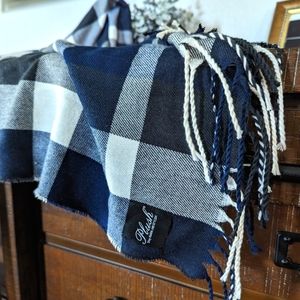 Quality Plush Plaid Fall Scarf
